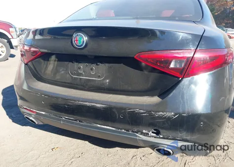 2018 Alfa Romeo Giulia Ti Lusso Rwd z USA, uszkodzony, nr VIN ZARFAECN5J7568934